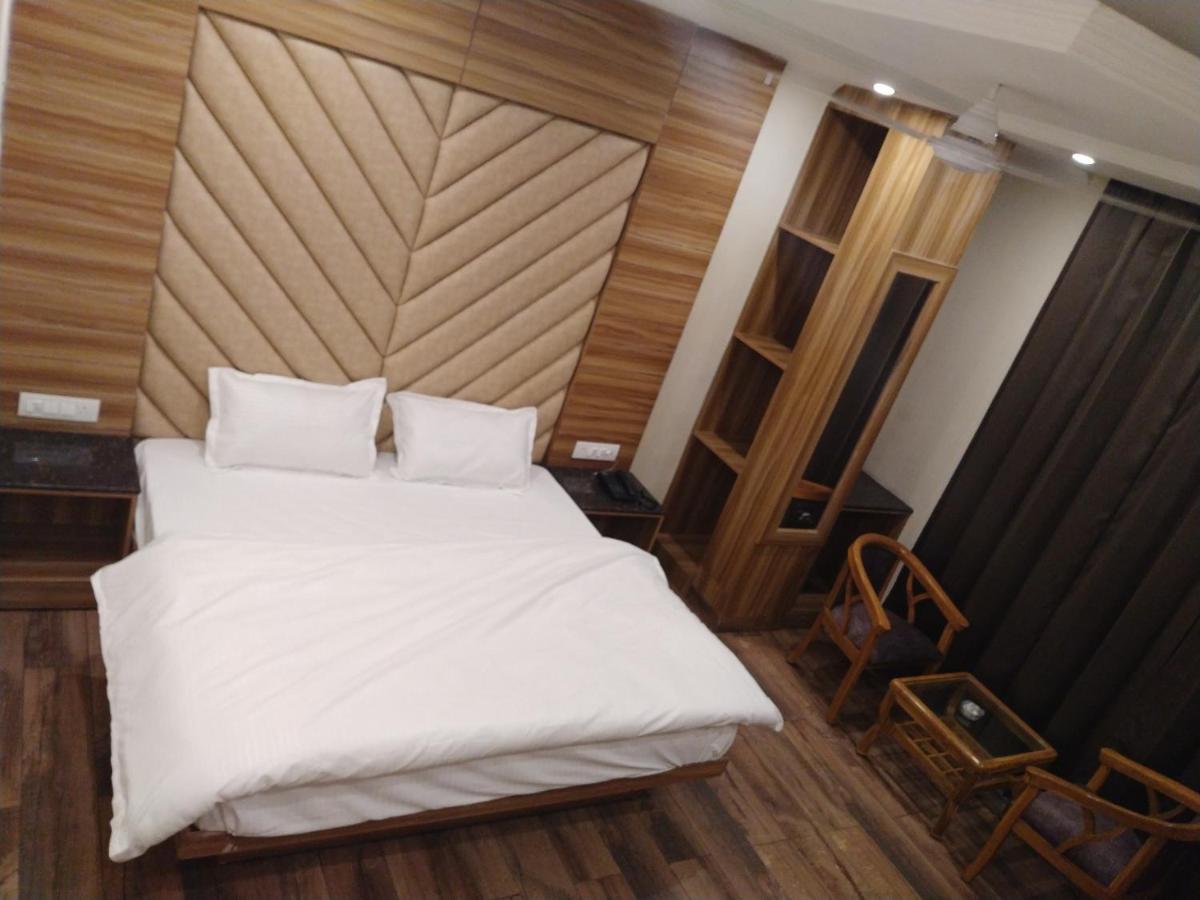 Pinnacle Vesta Homestay มัสซูรี ภายนอก รูปภาพ