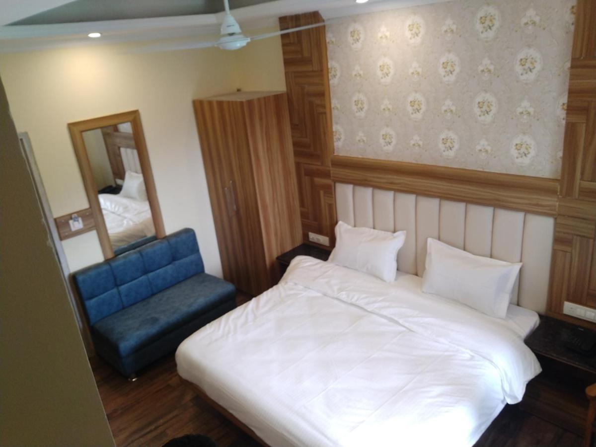 Pinnacle Vesta Homestay มัสซูรี ภายนอก รูปภาพ