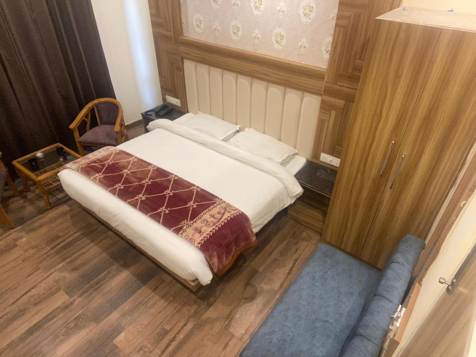 Pinnacle Vesta Homestay มัสซูรี ภายนอก รูปภาพ