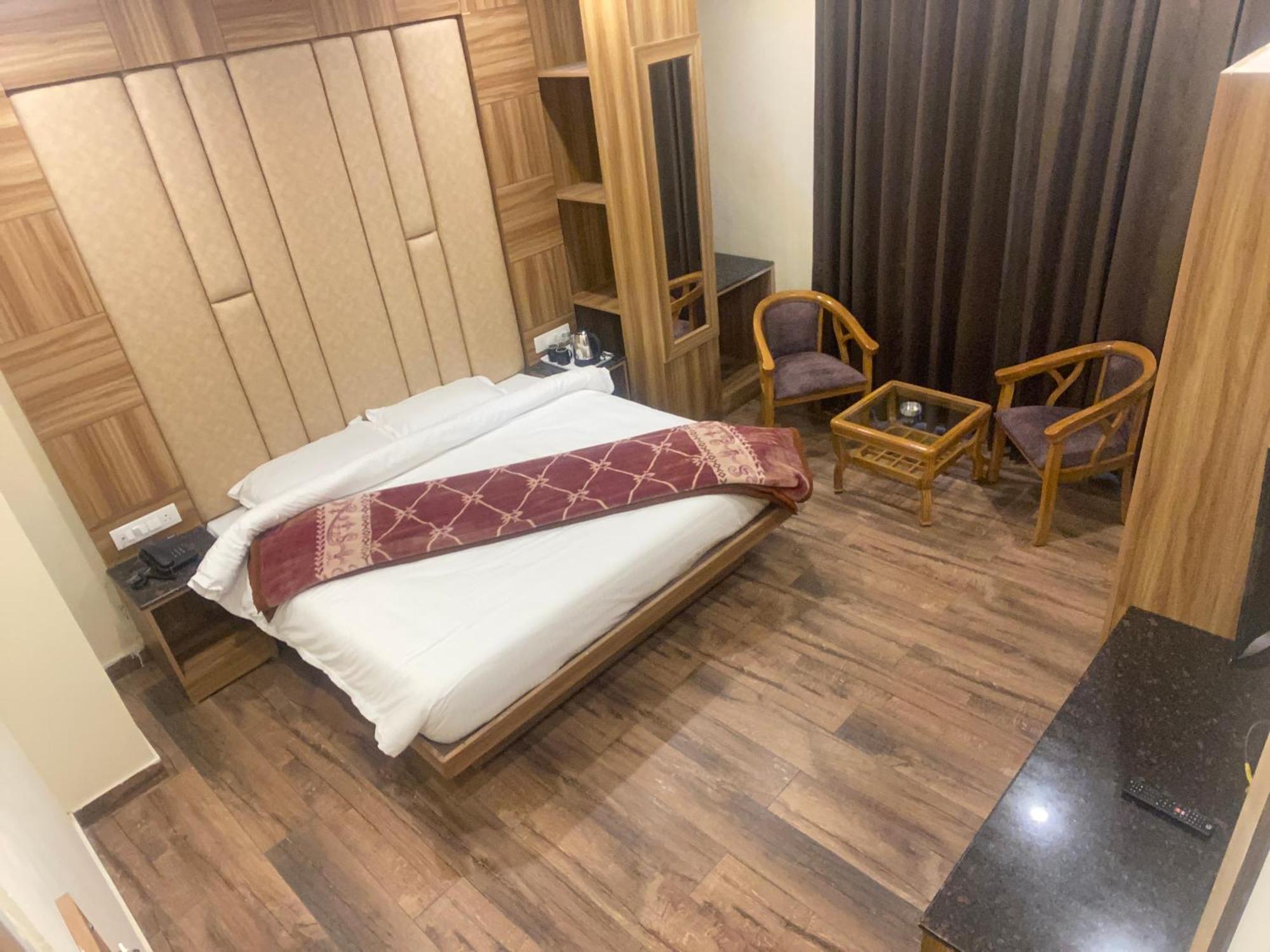 Pinnacle Vesta Homestay มัสซูรี ภายนอก รูปภาพ