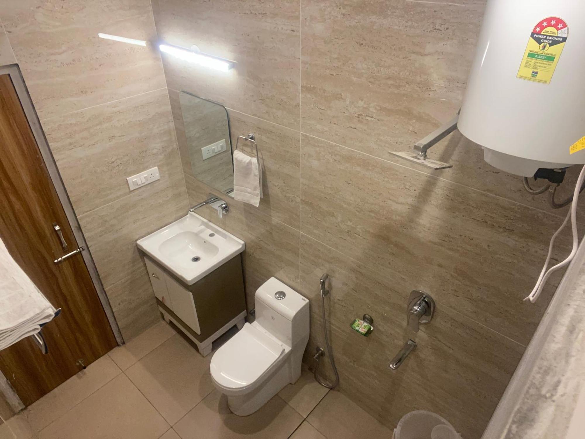 Pinnacle Vesta Homestay มัสซูรี ภายนอก รูปภาพ